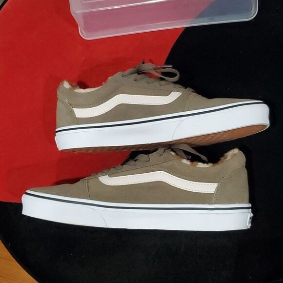 Vans Ward Low Suede Sneakers with Animal Print Sherpa Lining Size 9 - Picture 9 of 12